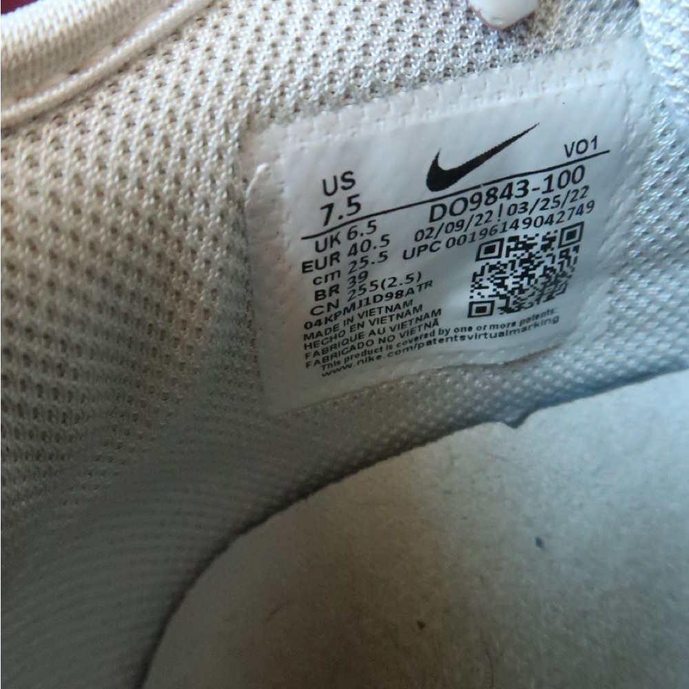 Nike LeBron Witness 6 TB Court Shoes - Picture 5 of 8